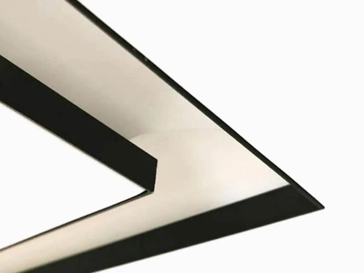 SLOTT Light Lines: suund venivate laevalgustite disainis